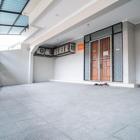 Koolkost Near Pasar Baru Hotel Jakarta Exterior photo