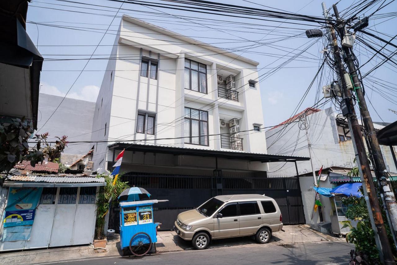Koolkost Near Pasar Baru Hotel Jakarta Exterior photo