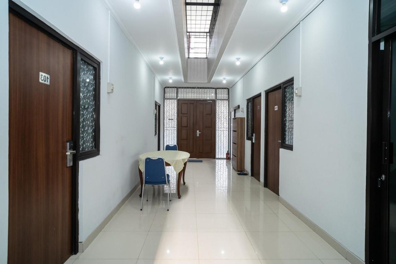 Koolkost Near Pasar Baru Hotel Jakarta Exterior photo