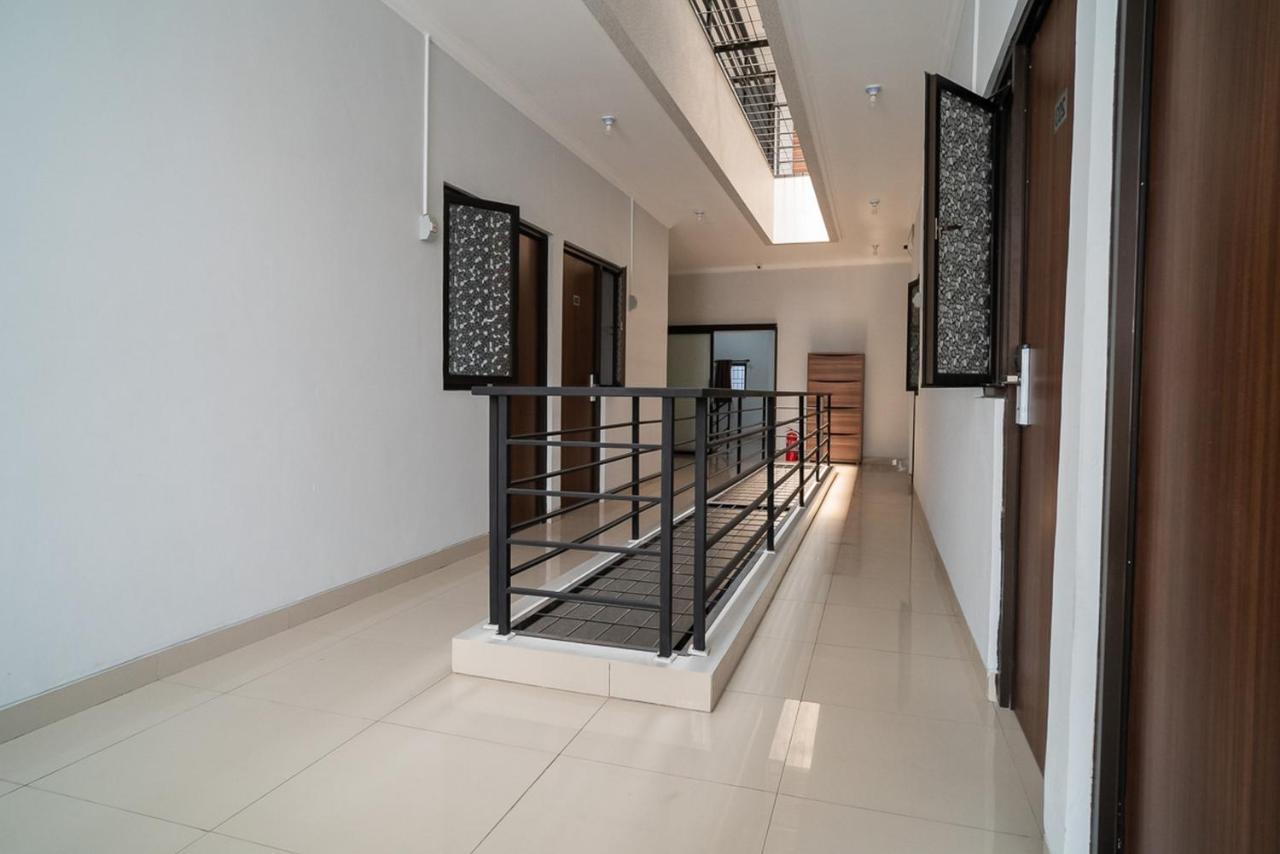 Koolkost Near Pasar Baru Hotel Jakarta Exterior photo
